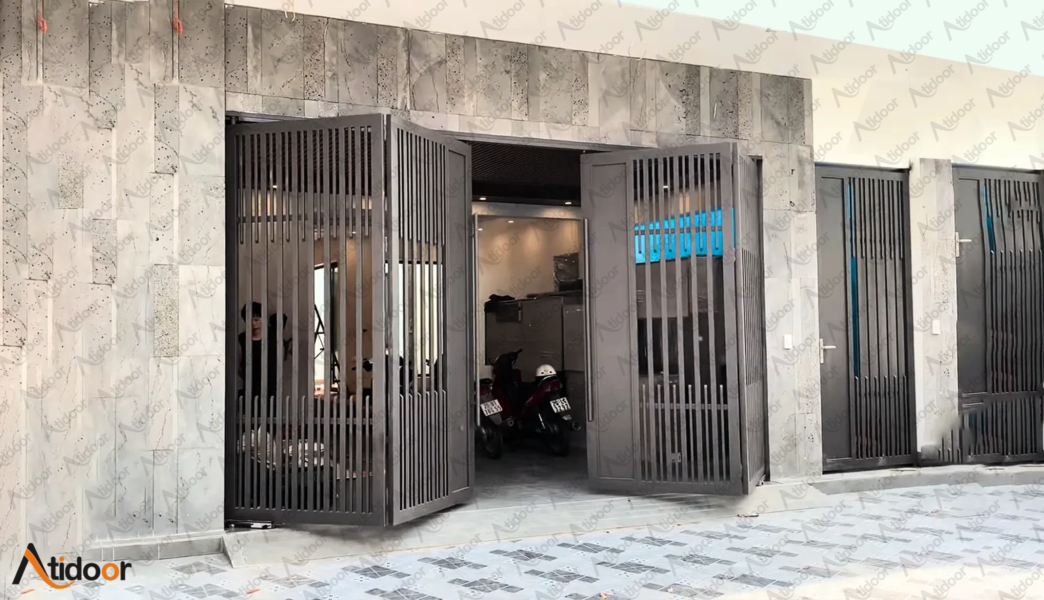 درب چهار لنگه