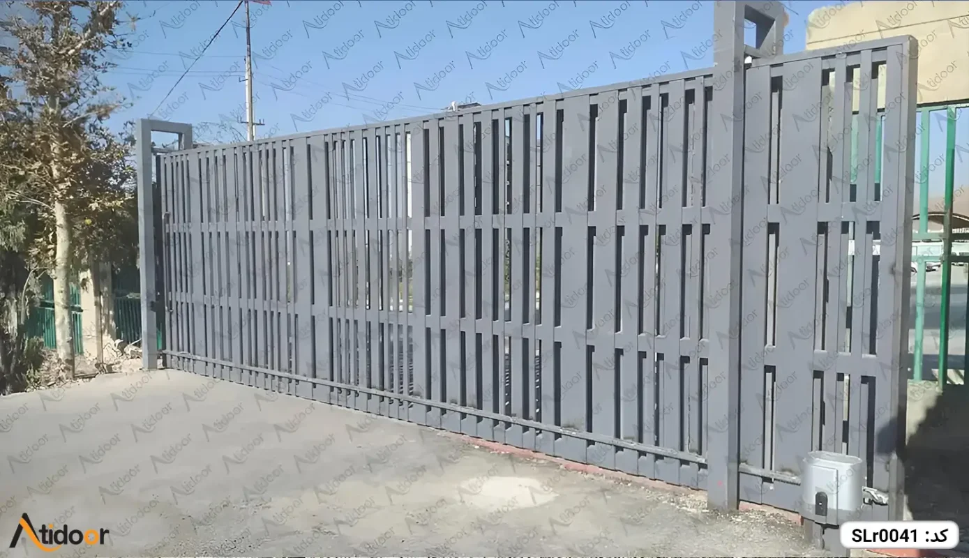 درب ریلی فلزی صنعتی کد SLr0041 4 درب ریلی آهنی slr0041