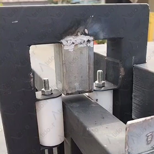 هدایتگر درب ریلی