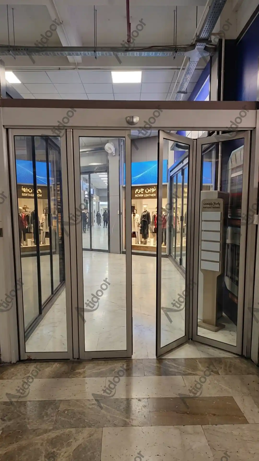 درب اتوماتیک شیشه ای تاشو